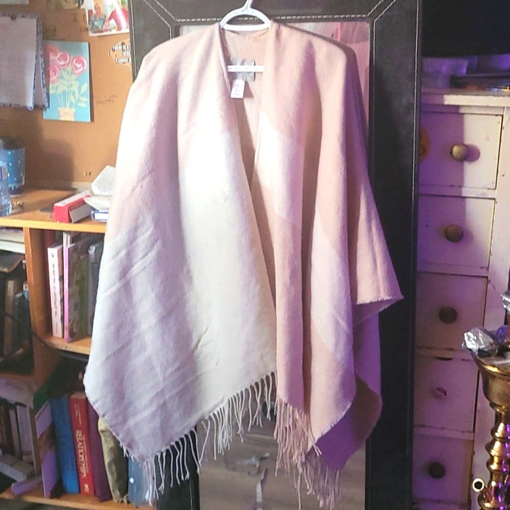 Sois and kyo poncho